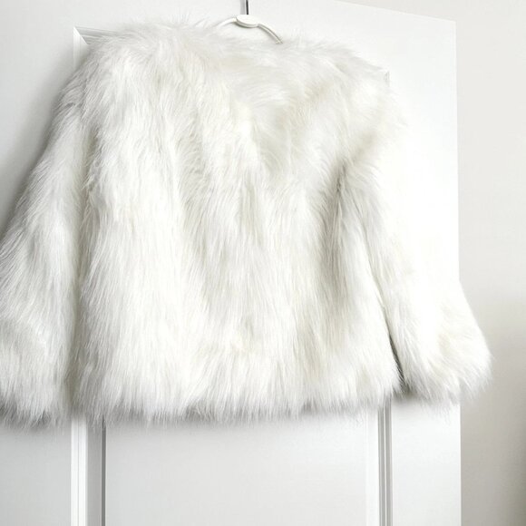 HALSTON HERITAGE White Faux Fur Short Coat Size 4 - Picture 7 of 9